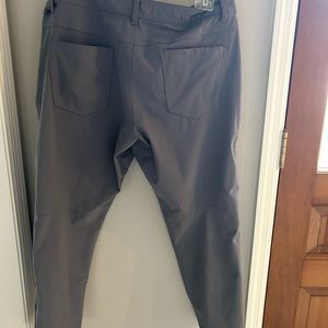 Men’s Lulu Lemon ABC skinny fit